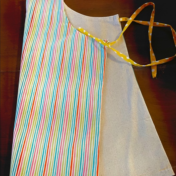 Apron - Picture 4 of 5